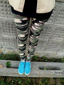 lans8380.blogspot <---- blog,    co myslicie o blogu ? podobaja sie stylowki ?