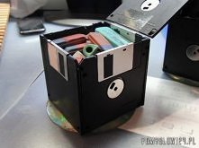 .pudełko z dyskietek.