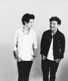 Harry Louis gif