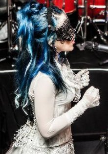 Alissa White-Gluz the Agonist