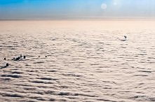 Warszawa w morzu chmur