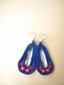 Granatowo różowe kolczyki sutasz