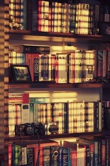 Czytaj książki dziewczyno ^^