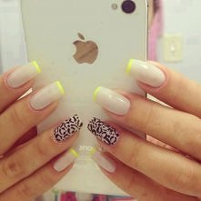 \paznokcie nie musza byc ba...