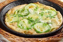 Omlet na plastrach cukinii