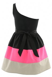 Sukienka na jedno ramię. Fa...