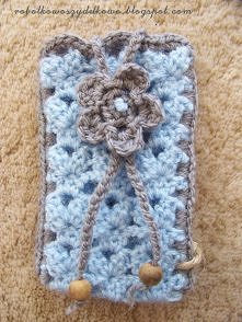 Błękitne etui na telefon