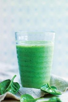 Koktajl szpinakowo-jabłkowy  Ten koktajl dostarcza wszystkich mikro- i makroe...