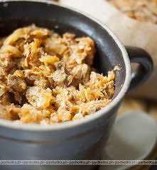 Bigos z wołowiną i śliwkami