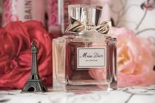 Ładniutki zapach ; **