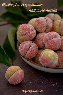 Ciasteczka brzoskwinie nadziane nutellą