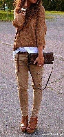 Bojówki i sweter <3