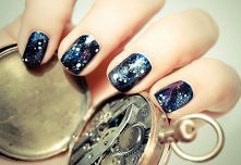 galaxy nails