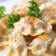 Pierogi z filetem z łososia i mięsem