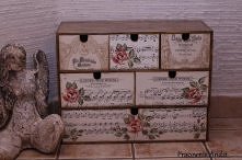 Szafeczka Decoupage