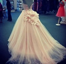 co sądzicie o tej sukni :} ?