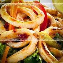 Kalmary z ryżem i pomidorami