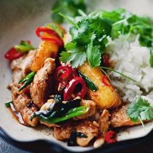 Danie z woka z kurczakiem, ...