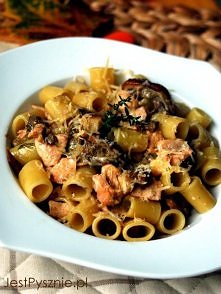 Wyborny makaron ze świeżymi prawdziwkami i łososiem.
Uważajcie podczas grzybobrania!