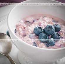 Domowy jogurt jagodowy