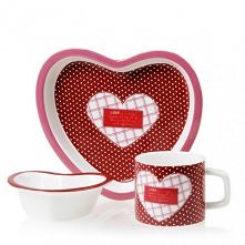 komplet śniadaniowy a w nim...