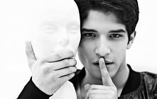 Tyler Posey ^_^