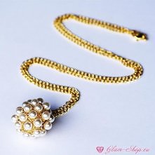 pearl ball necklace...spraw...