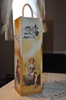 skrzynka na wino - decoupage