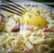 Spaghetti z sadzonym jajkiem