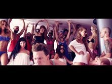 YOU CAN'T STOP THE BEAT! I tak cały czas!...