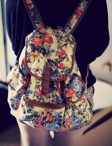 Słodki plecak w kwiatki! Kt...