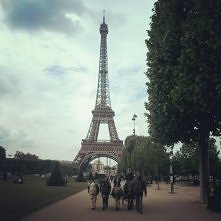 PARYŻ . <3 . choc inaczej sobie go wyobrazalam .. :c