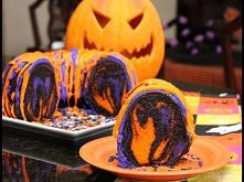 Tęczowa babeczka na Halloween - przepis krok po kroku Famous Halloween Rainbow Party Cake - Recipes and Ideas for Simple Halloween Desserts