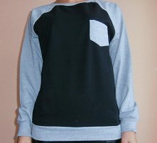 bluzka rozmiar m/l z tyłu bluzki zamek..cena: 49 zł