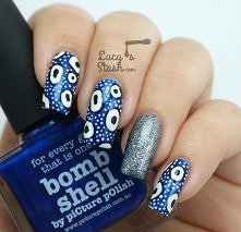 nails