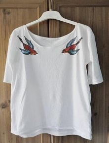 koszulka z ptaszkami :3
Jak...