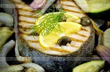 Filety z łososia z kaparami