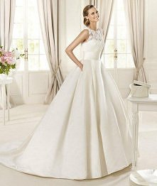 suknia z kieszeniami