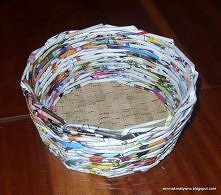 koszyczek z wikliny papiero...