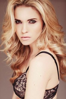 fryzury długie wieczorowa