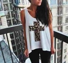 Modna koszulka z panterkowy...