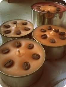 stare świece, puszki po tuń...