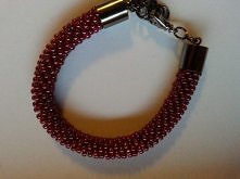 zainteresowanych kupnem takiej bransoletki prosze o kontakt: zuzankaszelag@gmail.com