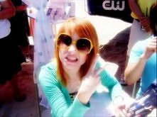 The Factory/Hayley Williams - Another Day
<3.