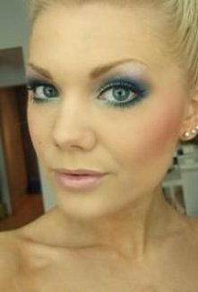 Makijaż dla blondynki.