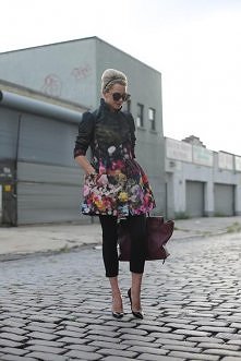 Jak ona to nosi?
O modzie bez słów. Sylwetka kalifornijskiej bloggerki Atlantic-Pacyfic. Cudownie inspirująca!
Więcej na ModaCafe!