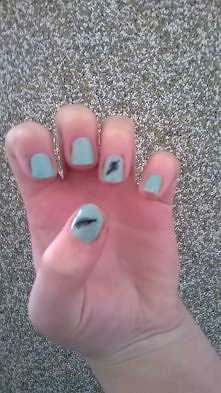 moje paznokcie :D (robiłam sama)