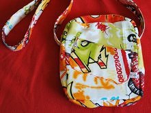 Torba na ramię zapinana na ekspres, z kieszonką na przodzie