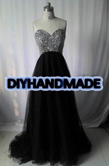 hand made

-Sukienka o kroj...