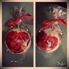 okrągła świeczka z serduszkiem z róż ♡